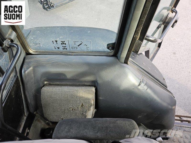 Valmet 865 الجرارات