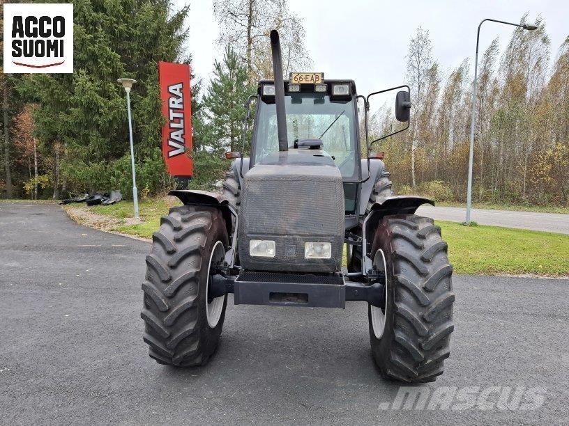Valmet 8750 الجرارات