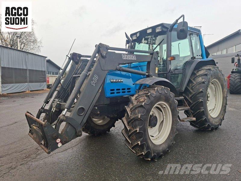 Valtra 6750 HITECH الجرارات
