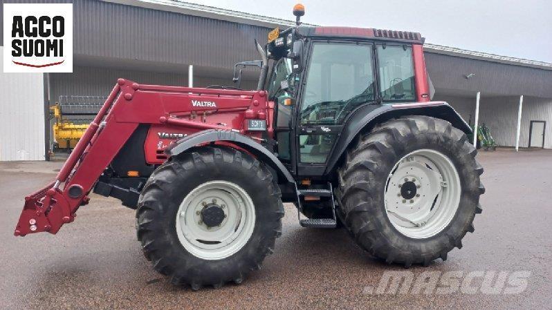 Valtra 6800 الجرارات