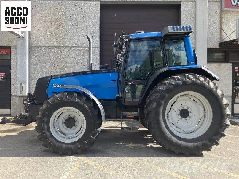 Valtra 8050 MEGA الجرارات