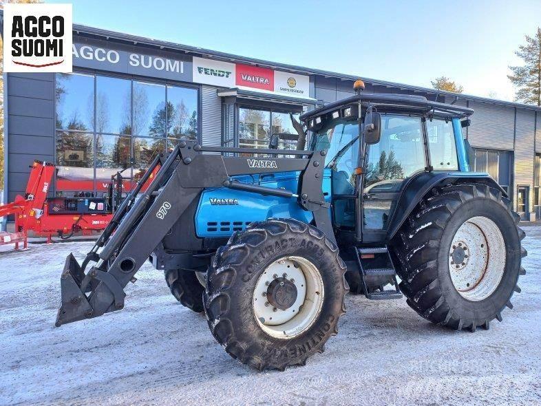 Valtra 8150 H الجرارات