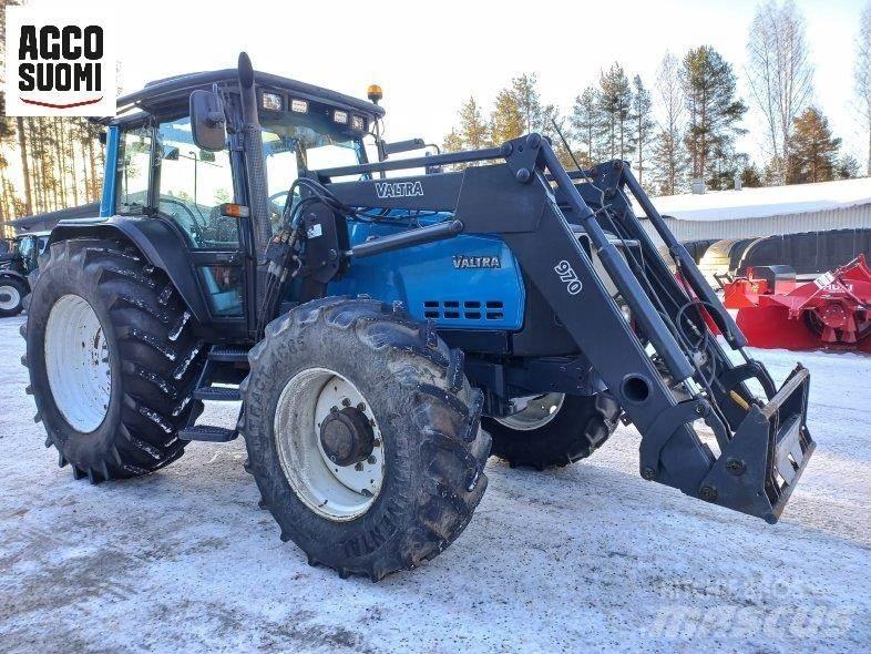 Valtra 8150 H الجرارات