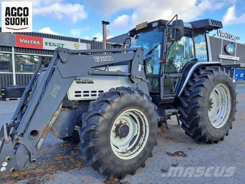 Valtra 8400 الجرارات