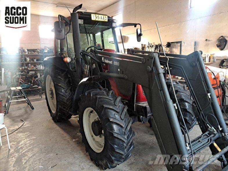 Valtra A92 الجرارات