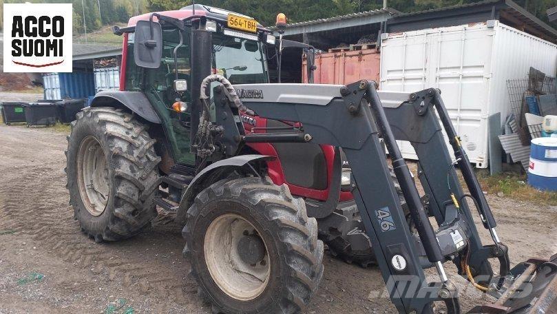 Valtra A93 الجرارات