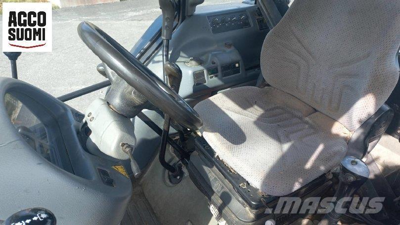 Valtra A95 الجرارات