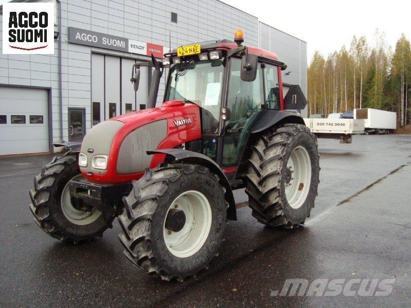 Valtra A95 N الجرارات
