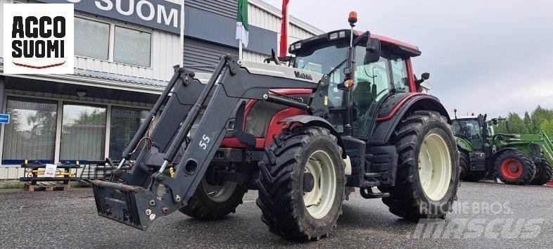 Valtra N111 HITECH الجرارات