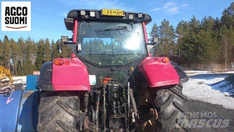 Valtra N122D الجرارات