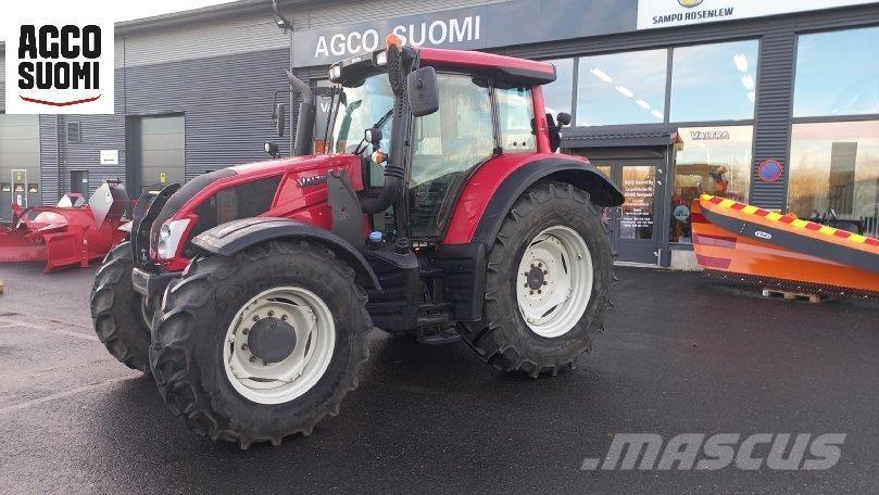 Valtra N143 DIRECT الجرارات