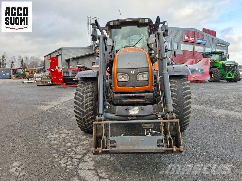 Valtra T162 DIRECT الجرارات