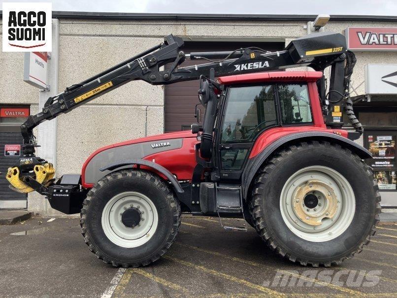 Valtra T170 H الجرارات