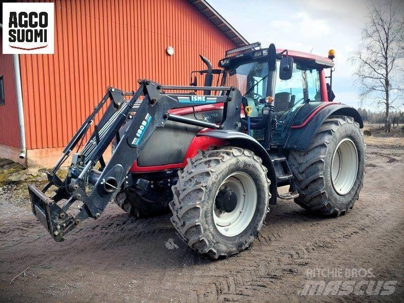 Valtra T171 HITECH الجرارات