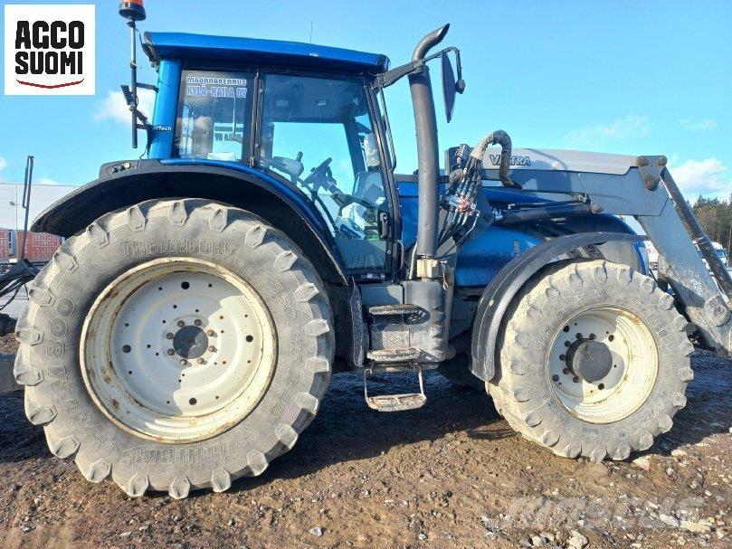 Valtra T173 HITECH الجرارات