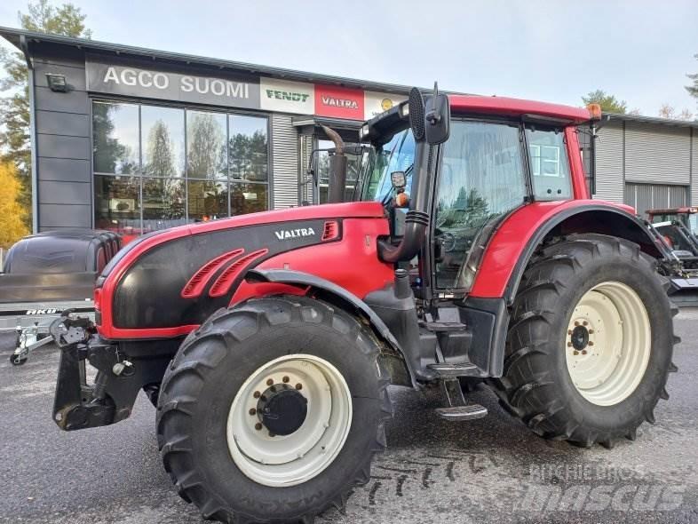 Valtra T182V VERSU الجرارات