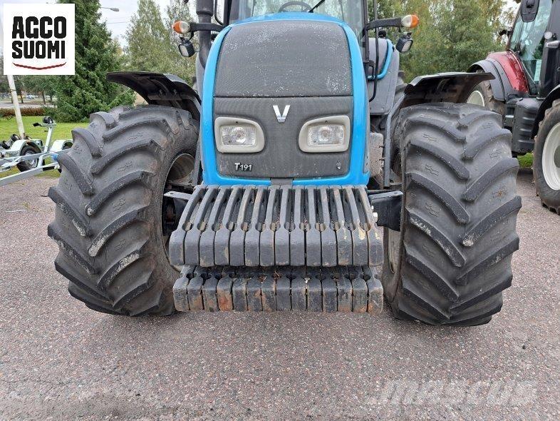 Valtra T191 HITECH الجرارات