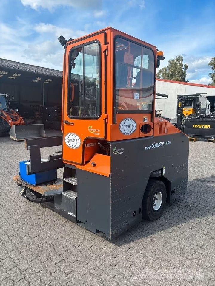 Combilift C4000 E لوادر جانبية