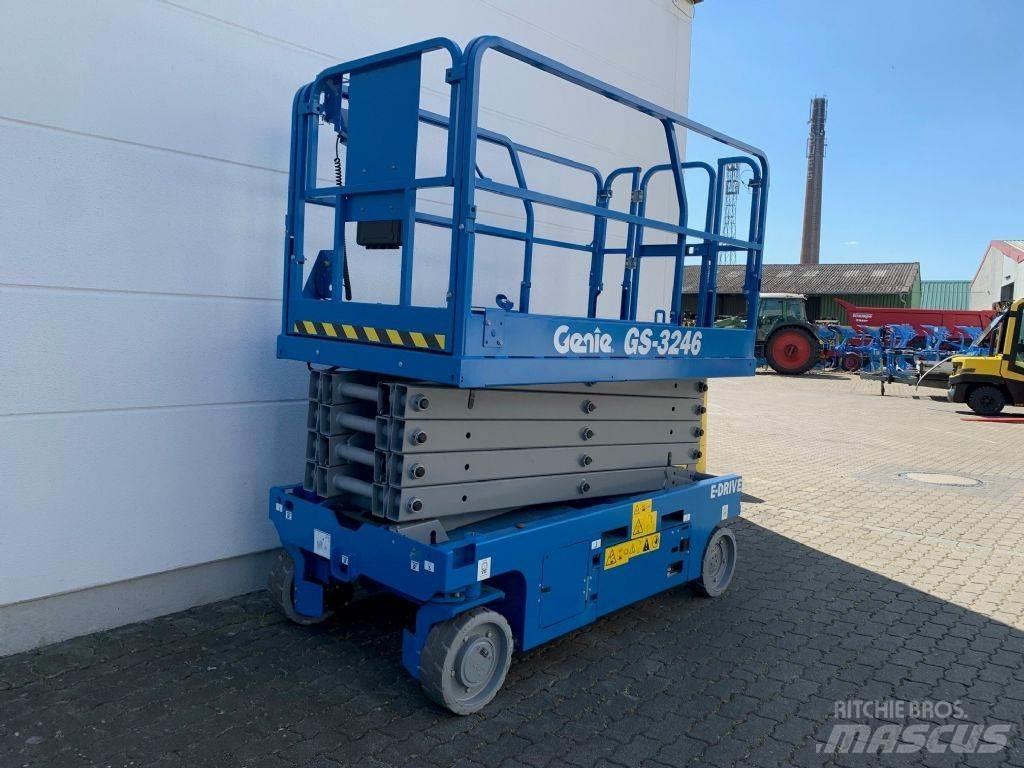 Genie GS-3246 رافعات مقصية الشكل