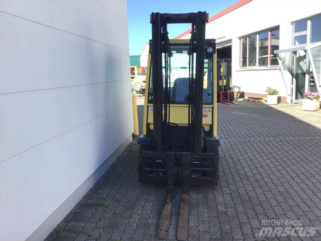 Hyster H2.50 FT شاحنات الديزل