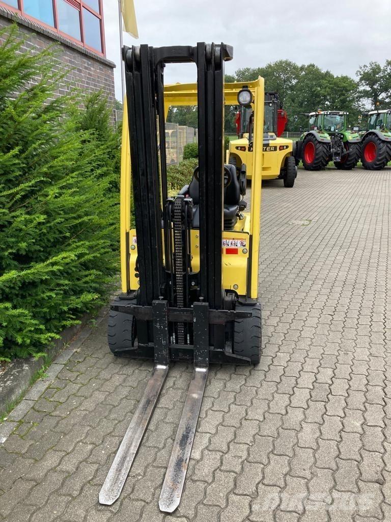 Hyster J 1.80 XNT شاحنات ذات رافعات شوكية تعمل بالكهرباء