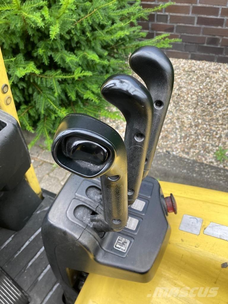 Hyster J 1.80 XNT شاحنات ذات رافعات شوكية تعمل بالكهرباء
