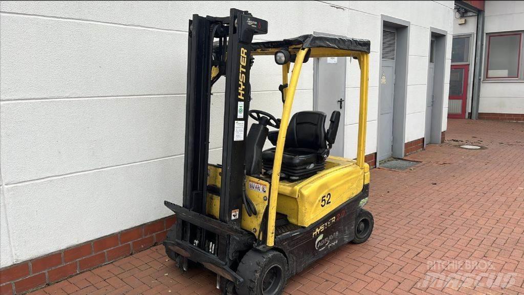 Hyster J 2.0 XN LWB شاحنات ذات رافعات شوكية تعمل بالكهرباء