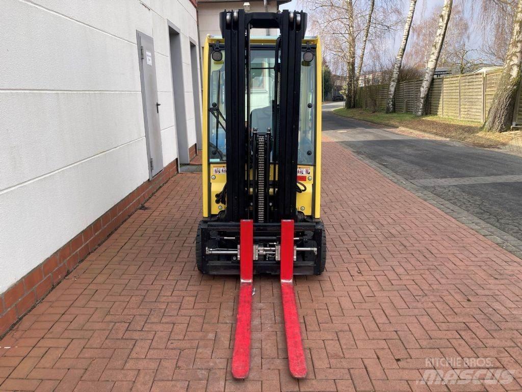 Hyster J 2.0XN LWB شاحنات ذات رافعات شوكية تعمل بالكهرباء