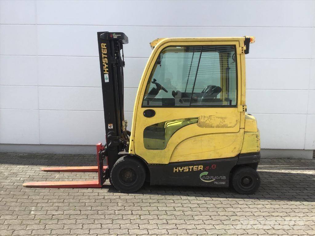 Hyster J 3.0 XN شاحنات ذات رافعات شوكية تعمل بالكهرباء