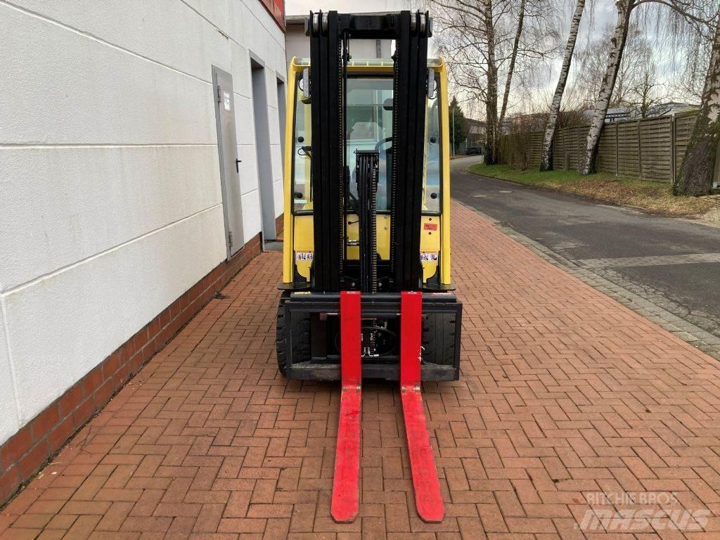 Hyster J 3.5 XN شاحنات ذات رافعات شوكية تعمل بالكهرباء