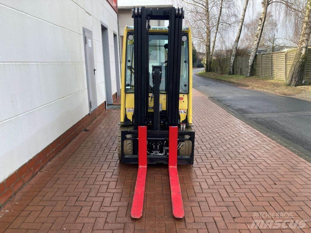 Hyster J 3.5 XN شاحنات ذات رافعات شوكية تعمل بالكهرباء