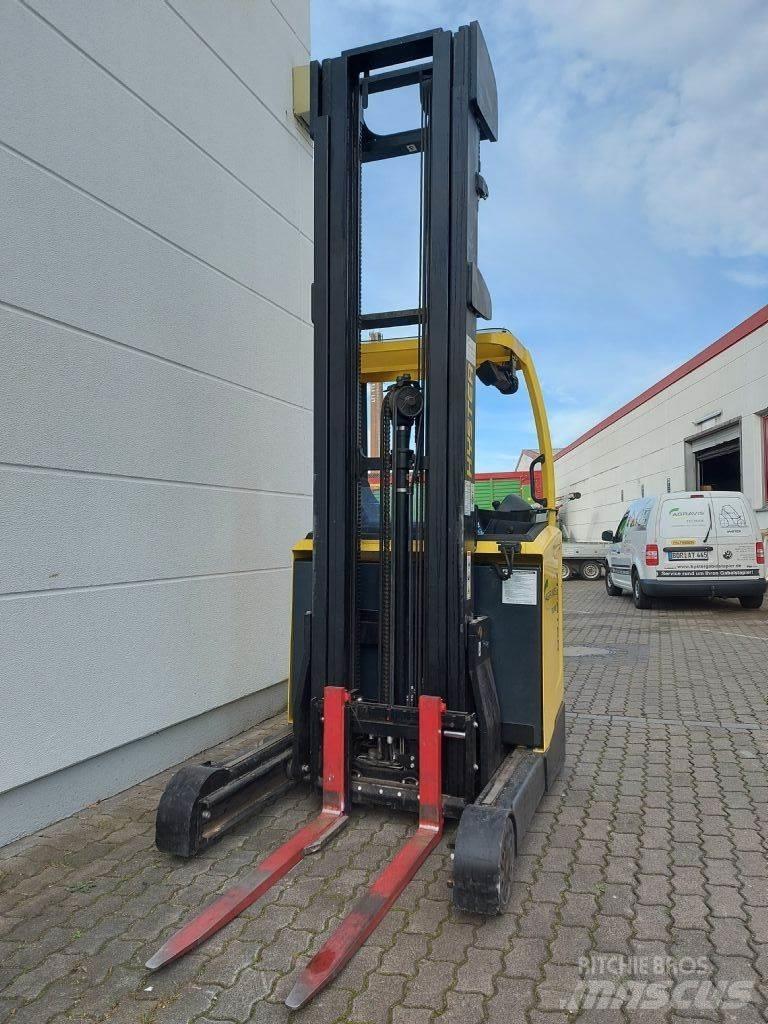 Hyster R 1.4 شاحنة مناولة