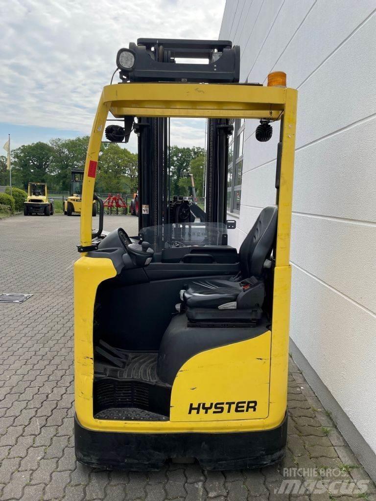 Hyster R 1.4 شاحنة مناولة