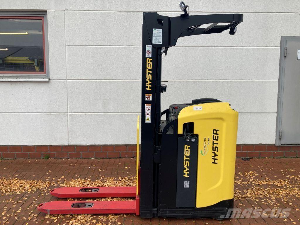 Hyster RS 1.6 IL شاحنات مناولة ذاتية الدفع