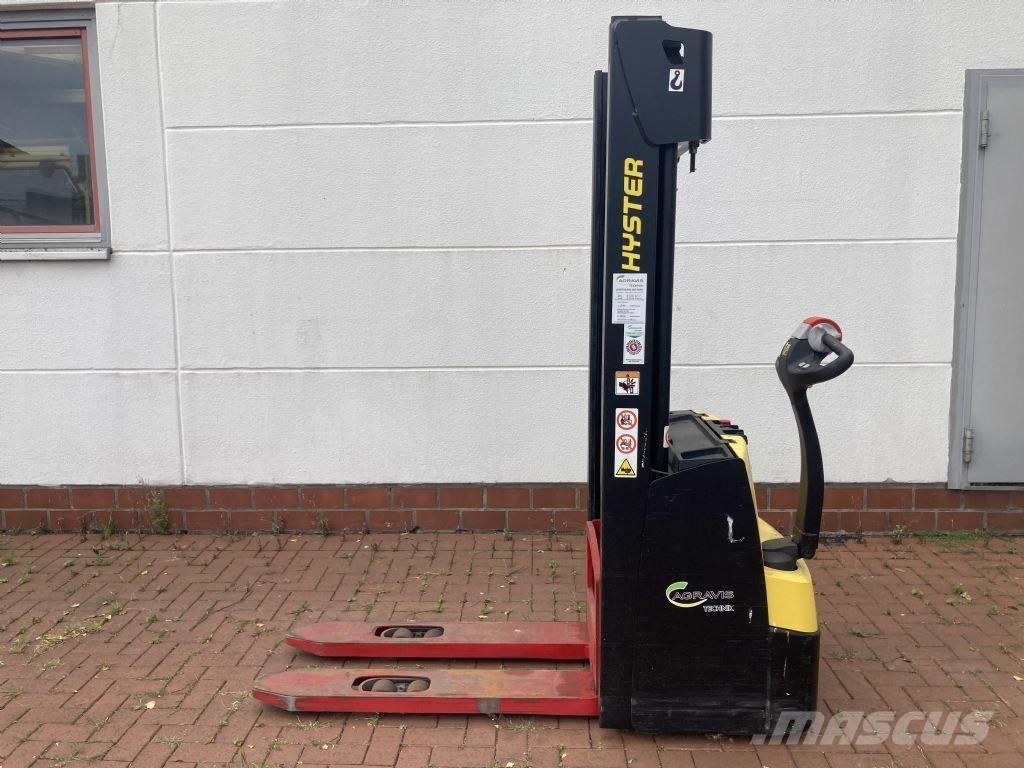 Hyster S 1.0 معدات التكديس الجوالة