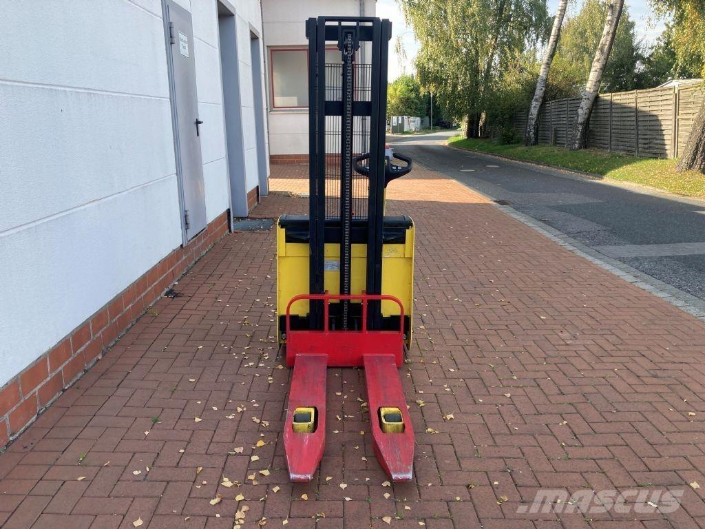 Hyster S 1.0E معدات التكديس الجوالة