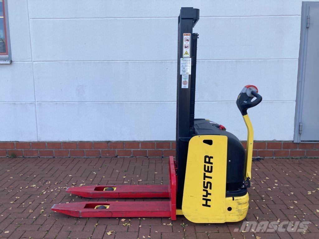 Hyster S 1.0E معدات التكديس الجوالة