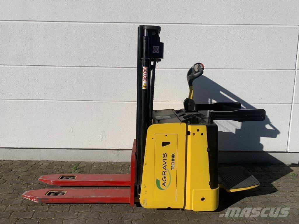 Hyster S 1.5S IL معدات التكديس الجوالة