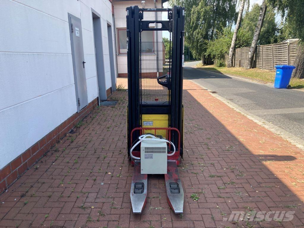 Hyster S 1.6 AC معدات التكديس الجوالة