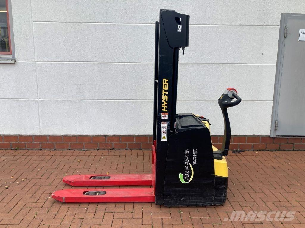 Hyster S 2.0 معدات التكديس الجوالة