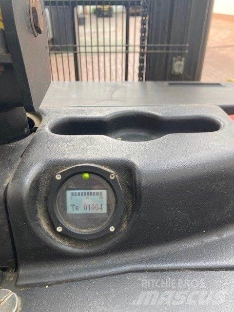 Hyster S1.5S معدات التكديس الجوالة