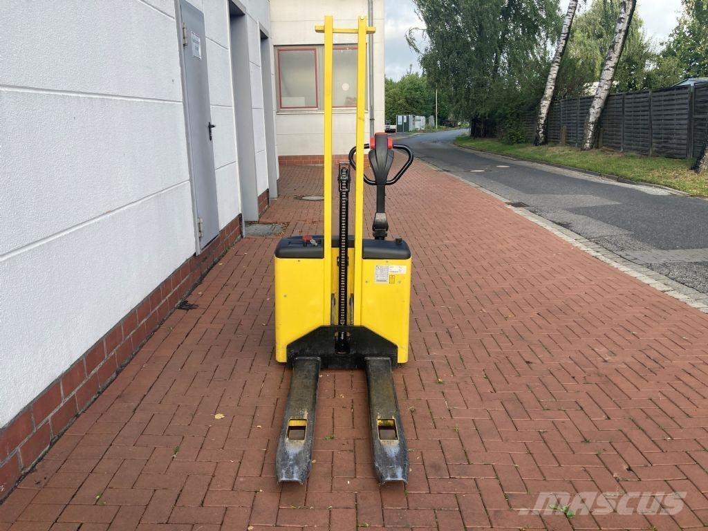 Hyster SC 1.0 معدات التكديس الجوالة