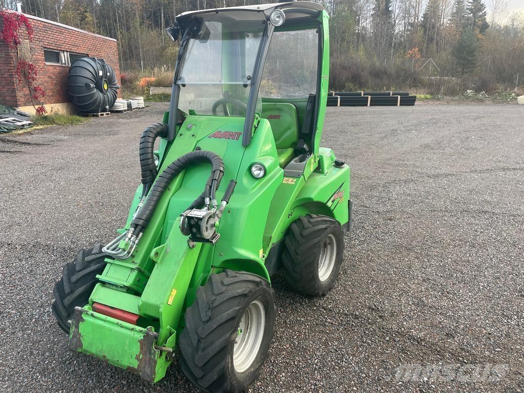 Avant 420 لوادر متعددة الأغراض