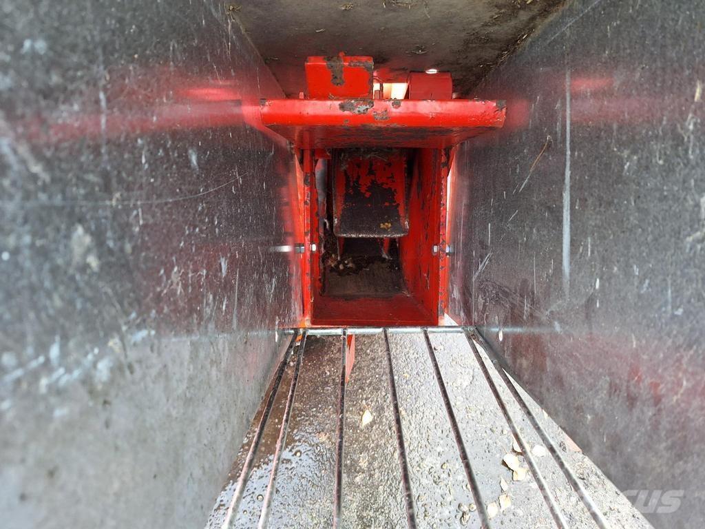 Esko 102 قاذفات الجليد