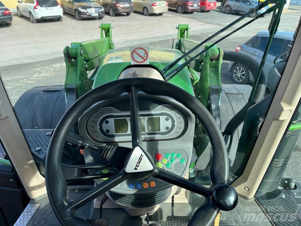 Fendt 718 الجرارات