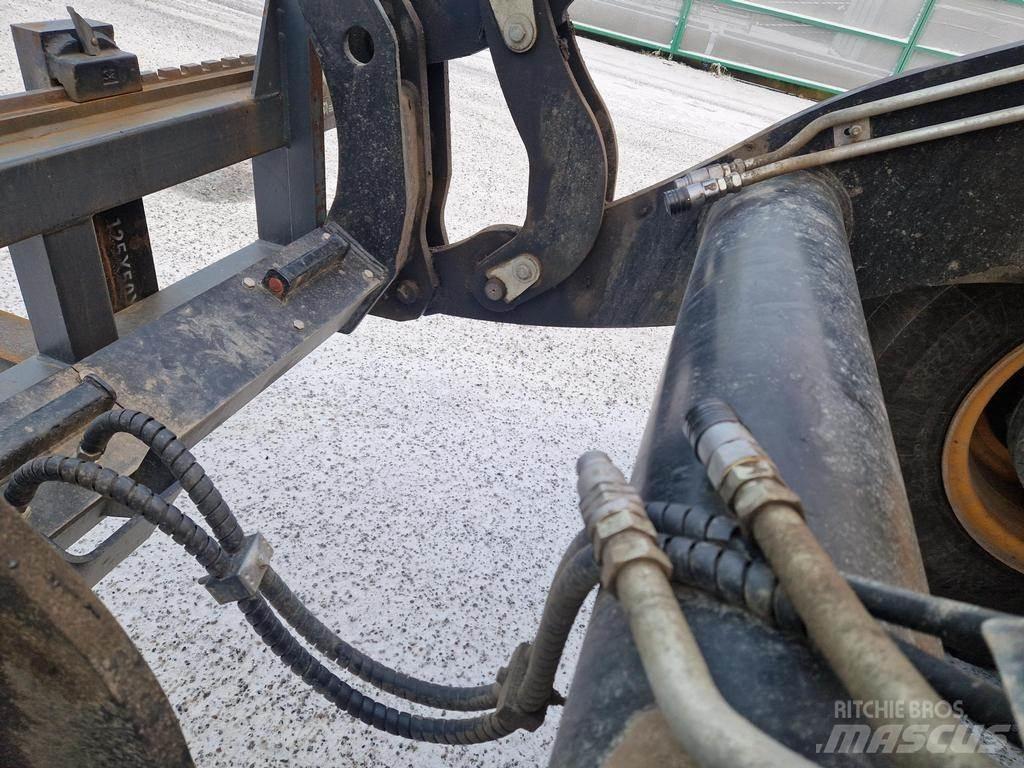JCB 419S ماكينات زراعية أخرى