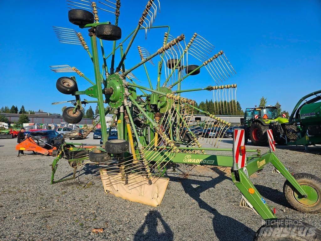 Krone 900 مكابس وميبسات التبن