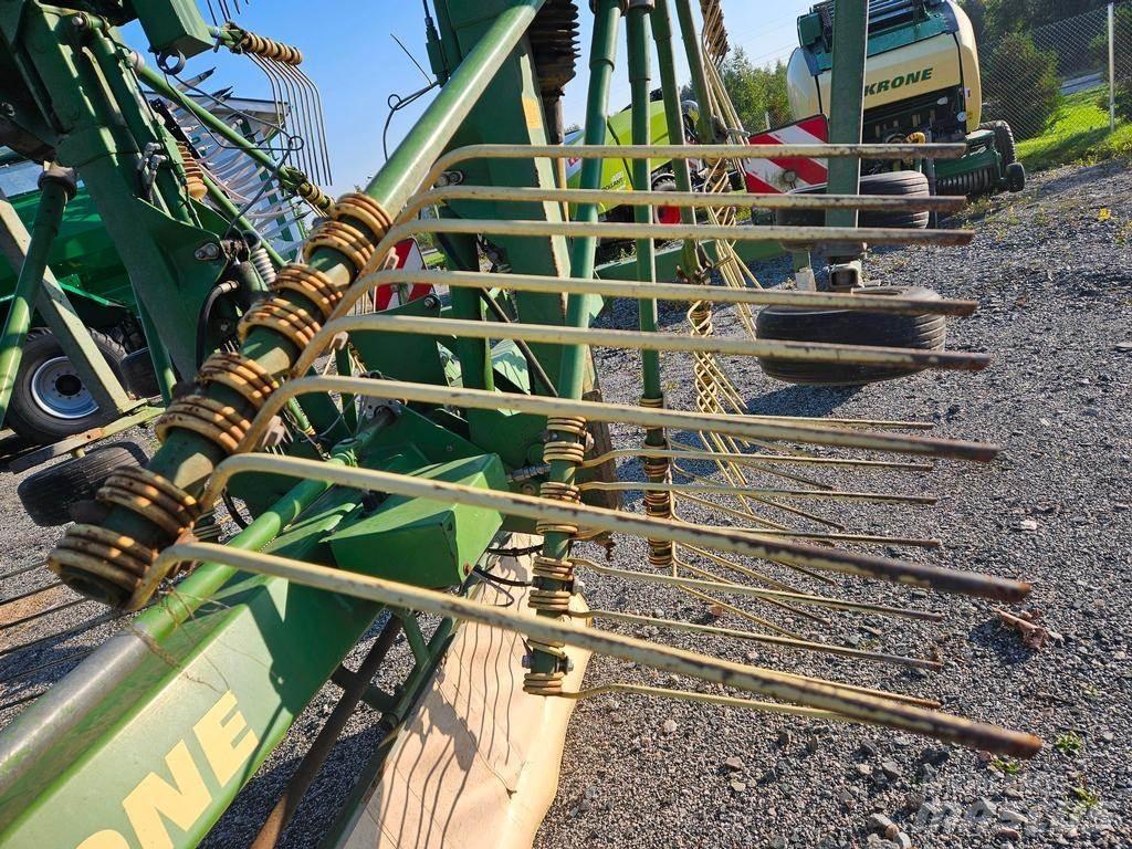 Krone 900 مكابس وميبسات التبن