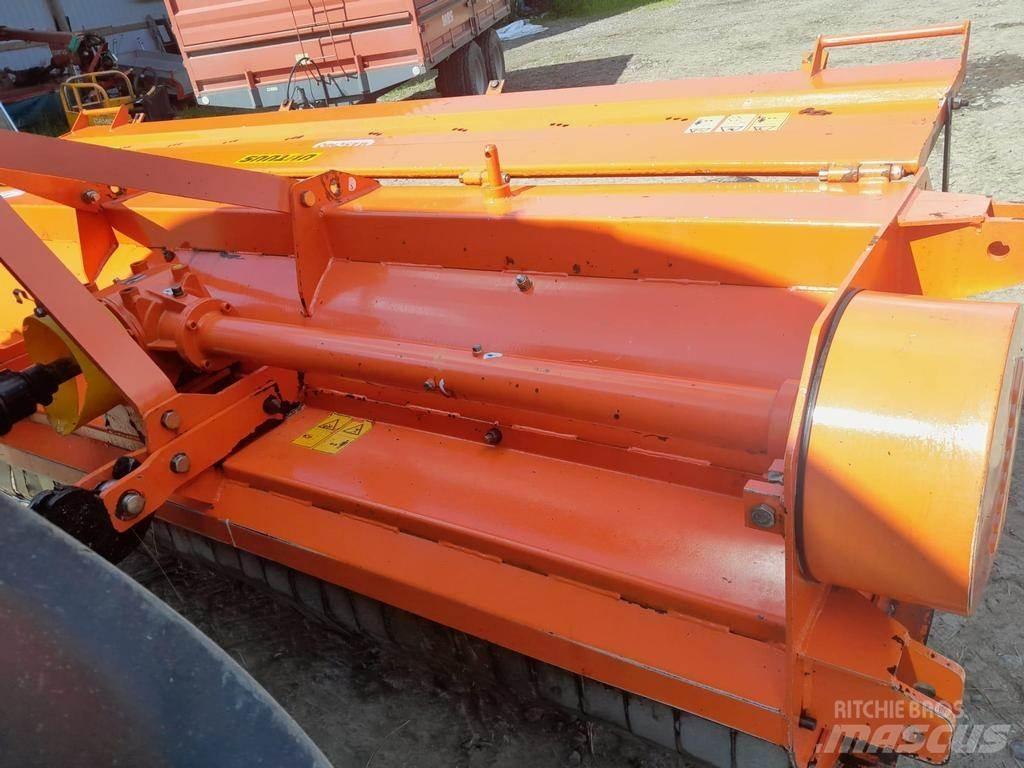 Maschio  جزازات وأغطية المراعي