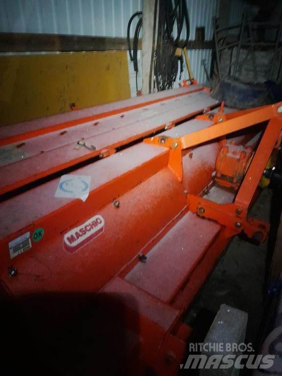 Maschio  جزازات وأغطية المراعي